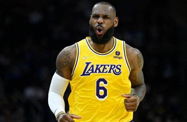 詹姆斯结束本赛季征程：今年已付出一切 秋天再见