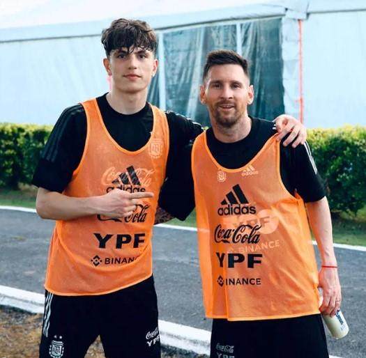 1650179958588037564.jpg YQDEXSEEUNH6VKXA5JCOFYUT2E (2).jpg